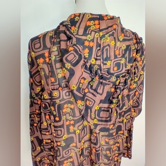 LIGHTWEIGHT HOODED COTTON COVER UP - Picture 3 of 6